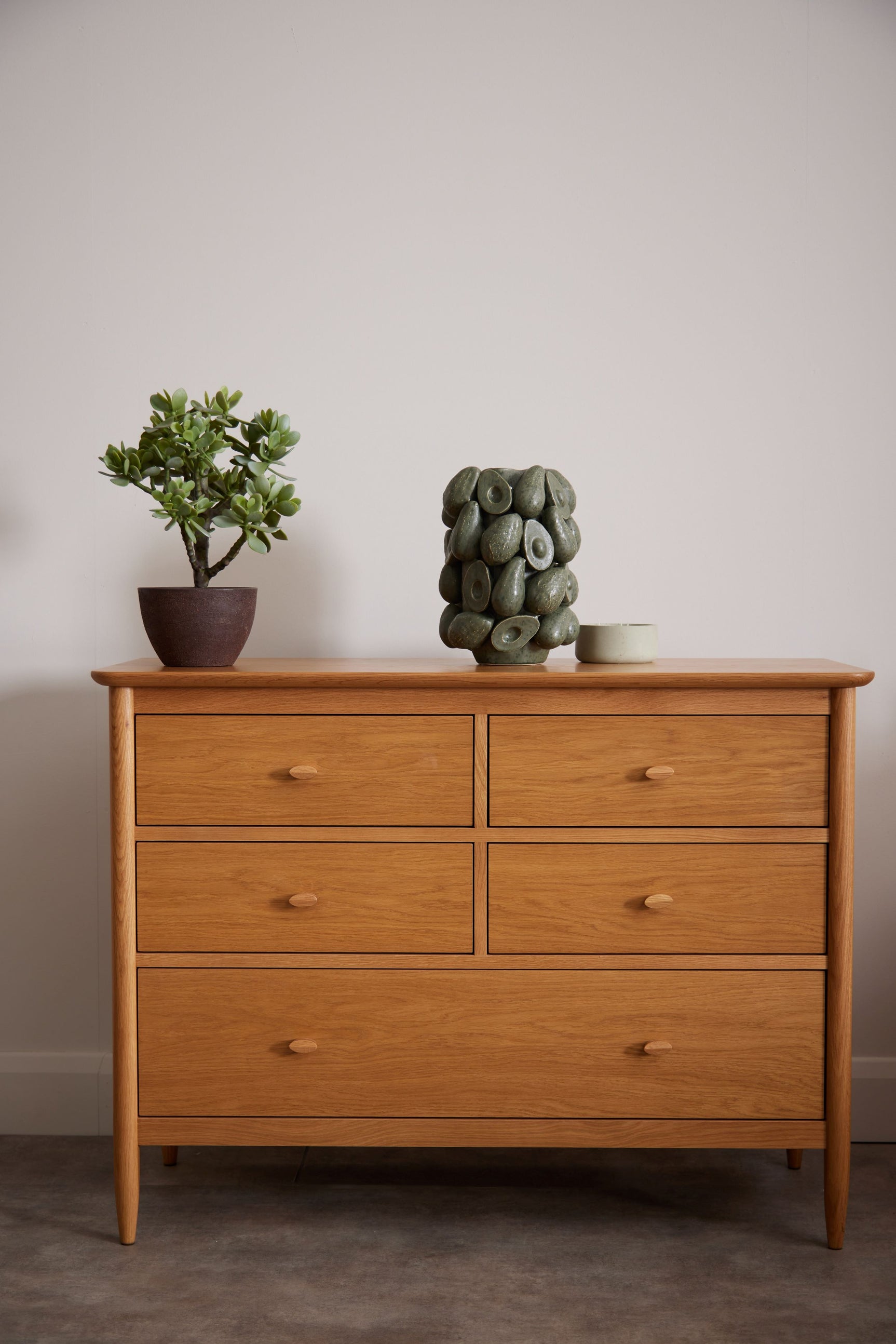 Ercol Teramo Oak 5 Drawer Wide Chest