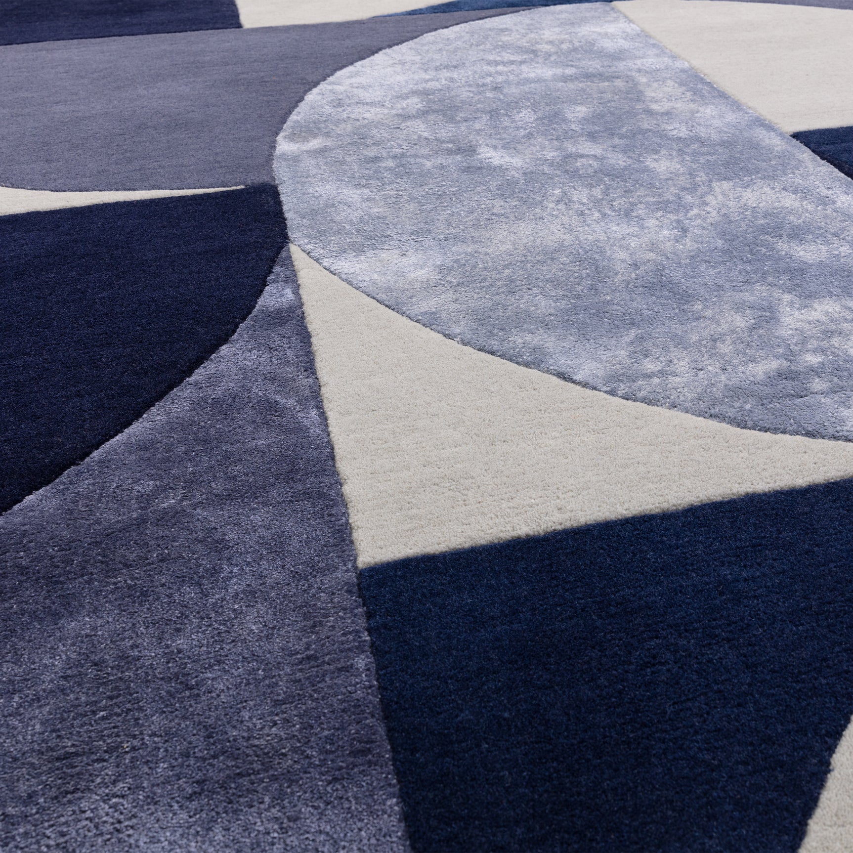 Matrix Oval Rug Indigo