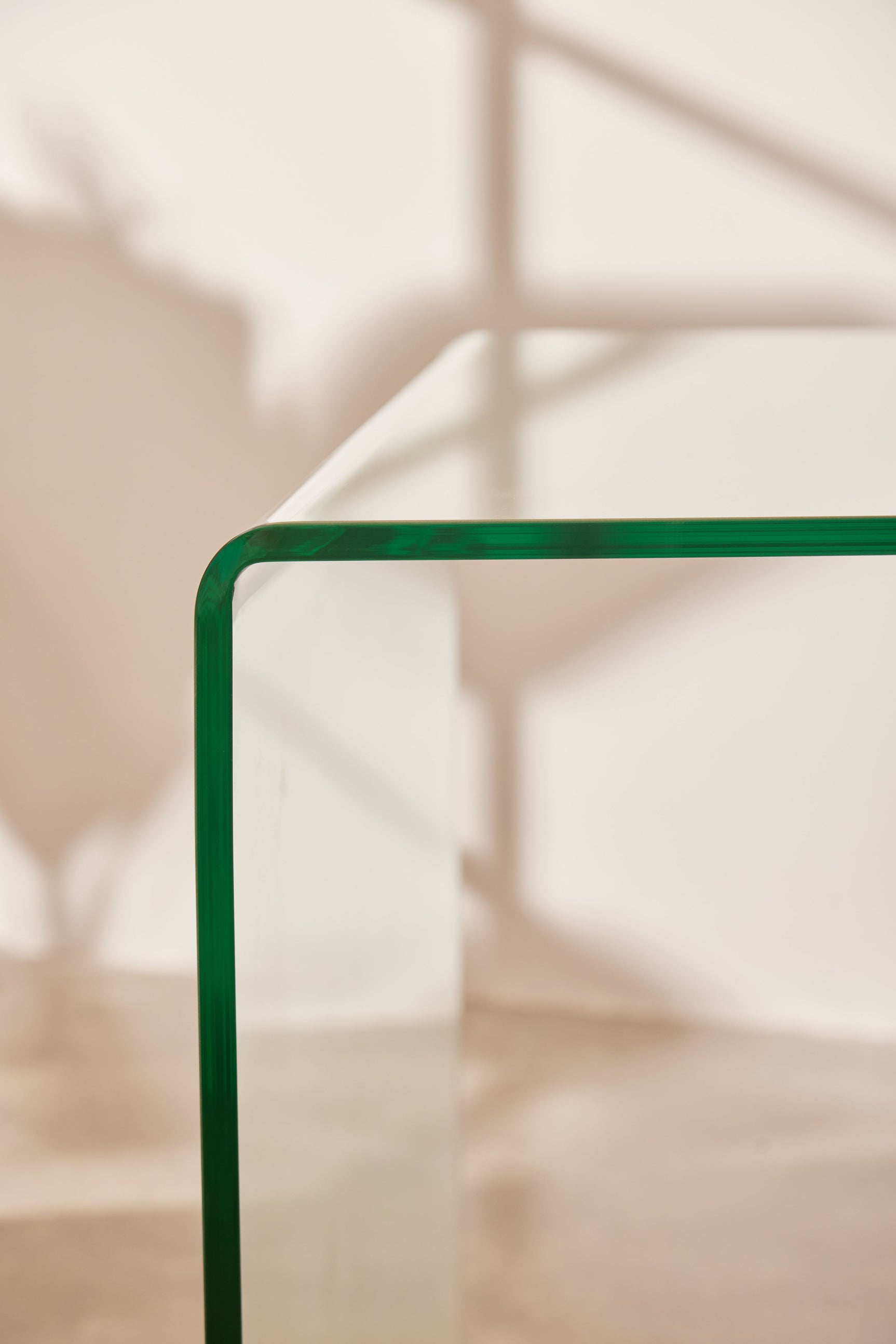 Office Traglass Desk