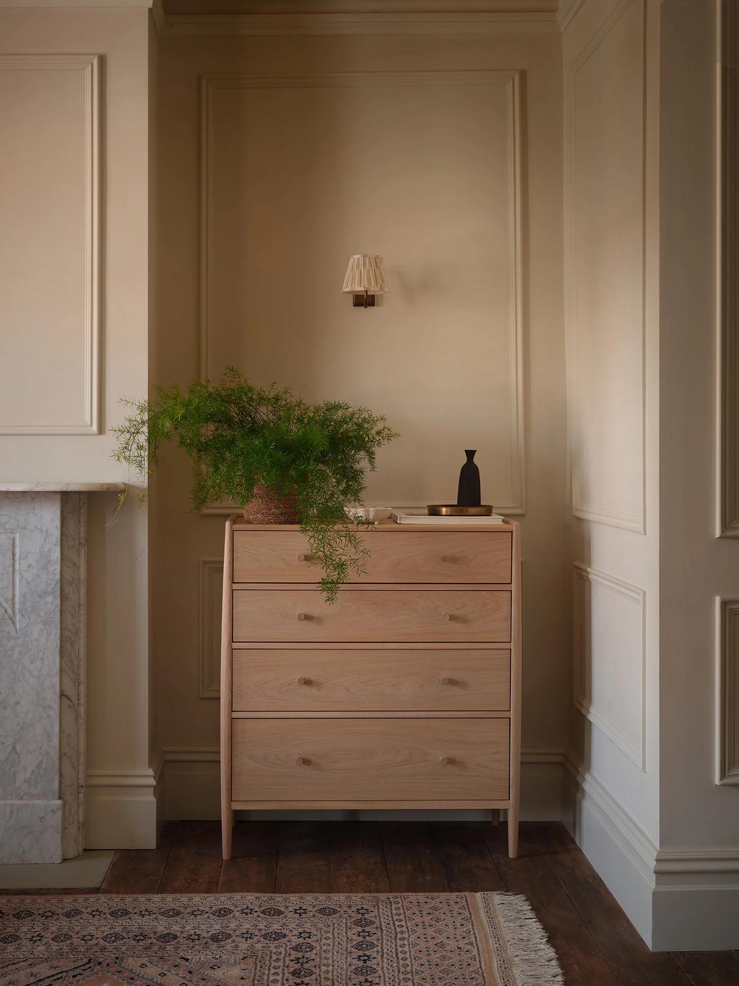 Ercol Winslow 4 Drawer Chest