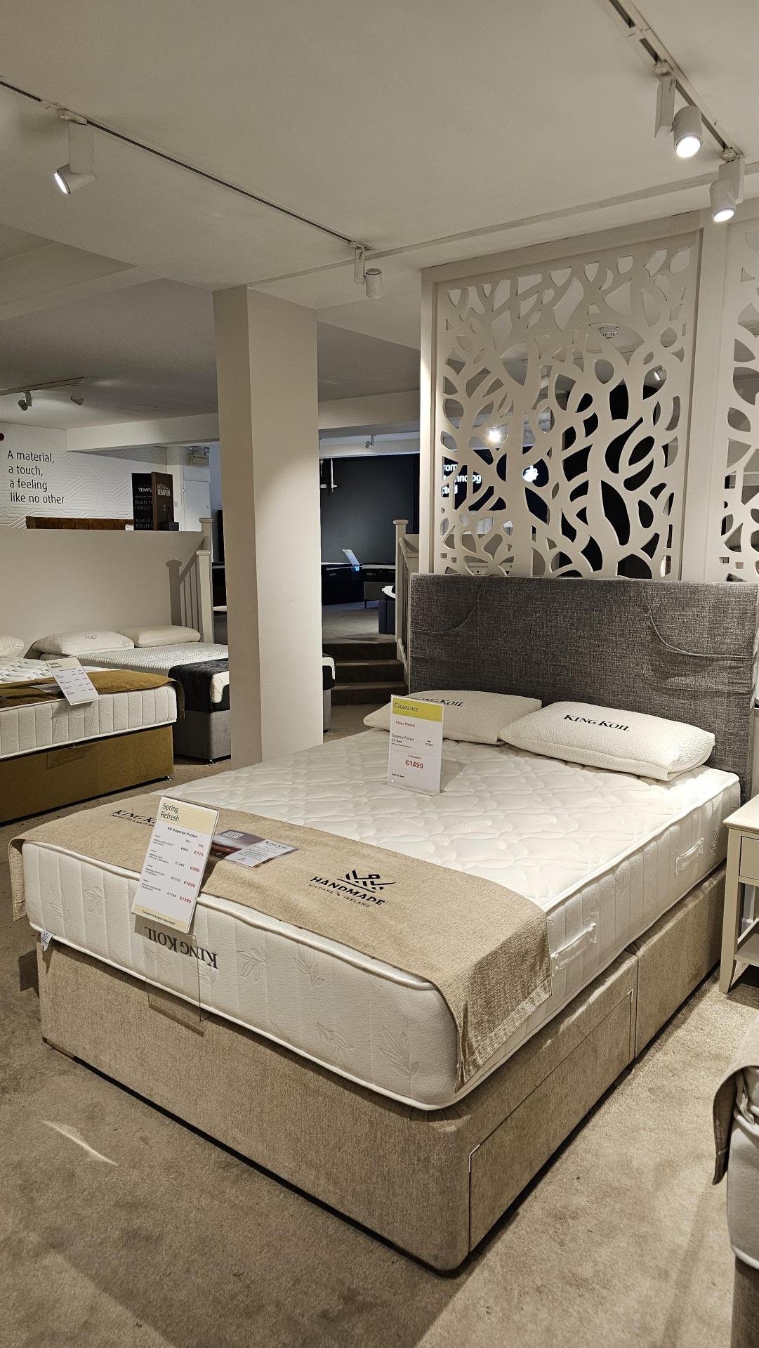 King Koil Superior 5ft Pocket Bed Set - Mattress, Base, Headboard - Clearance Cork