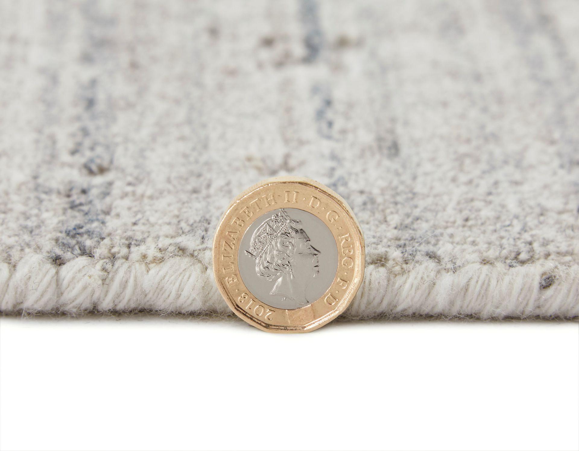 Concept Looms DU155 White/Light Blue Rug