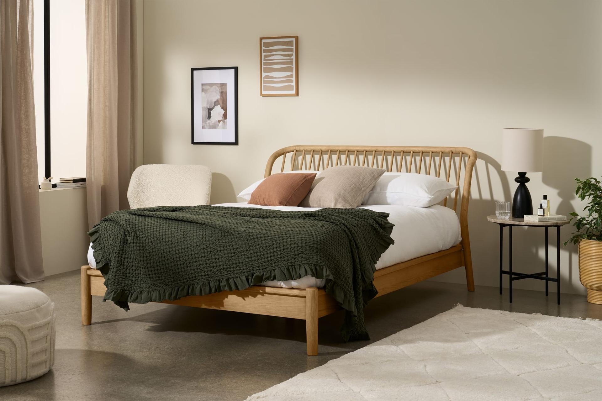 Oak bed top base queen