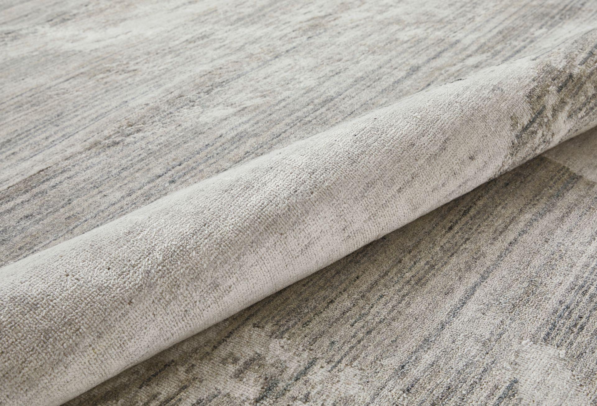 Concept Looms DU155 White/Light Blue Rug