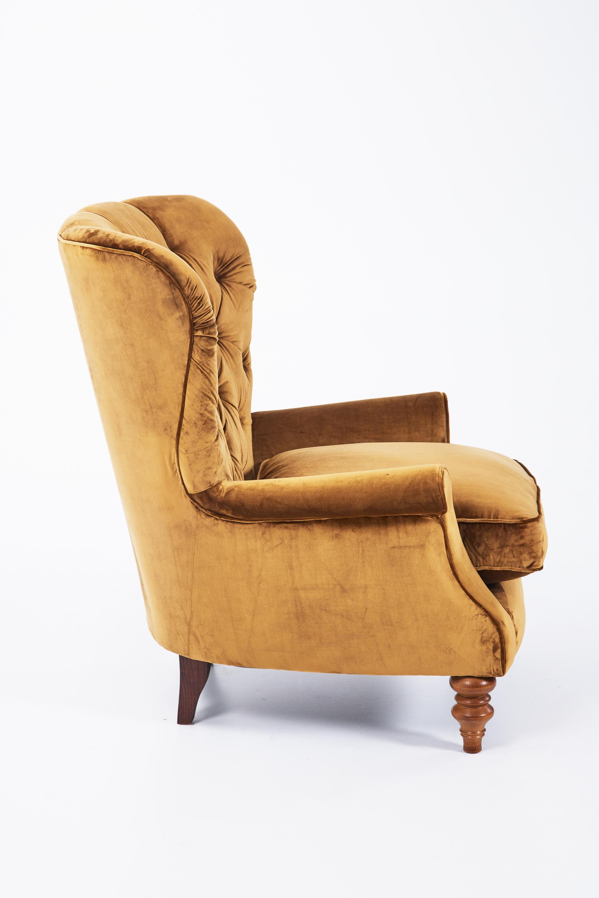 Jethro Buttoned Wing Chair