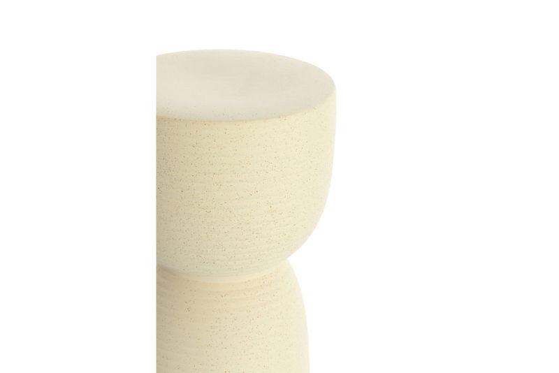 Gabriela Stool
