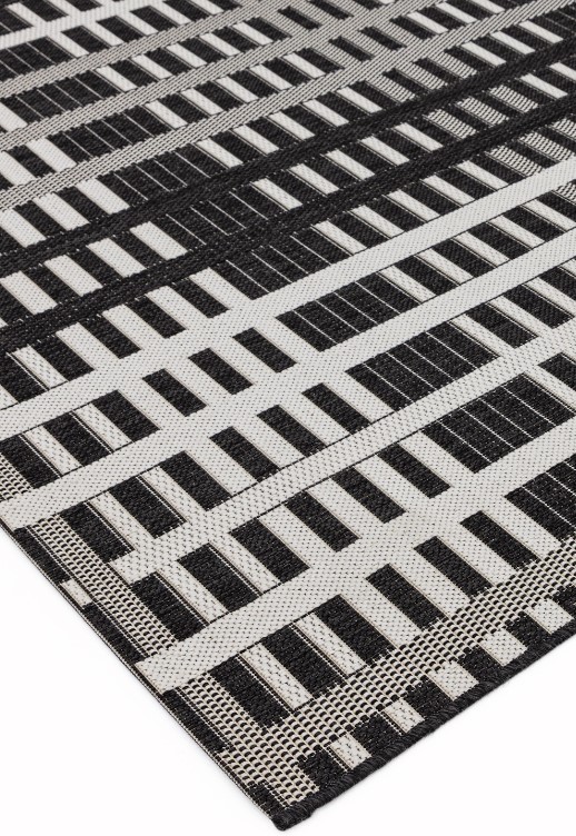 Patio Black Grid Outdoor Rug