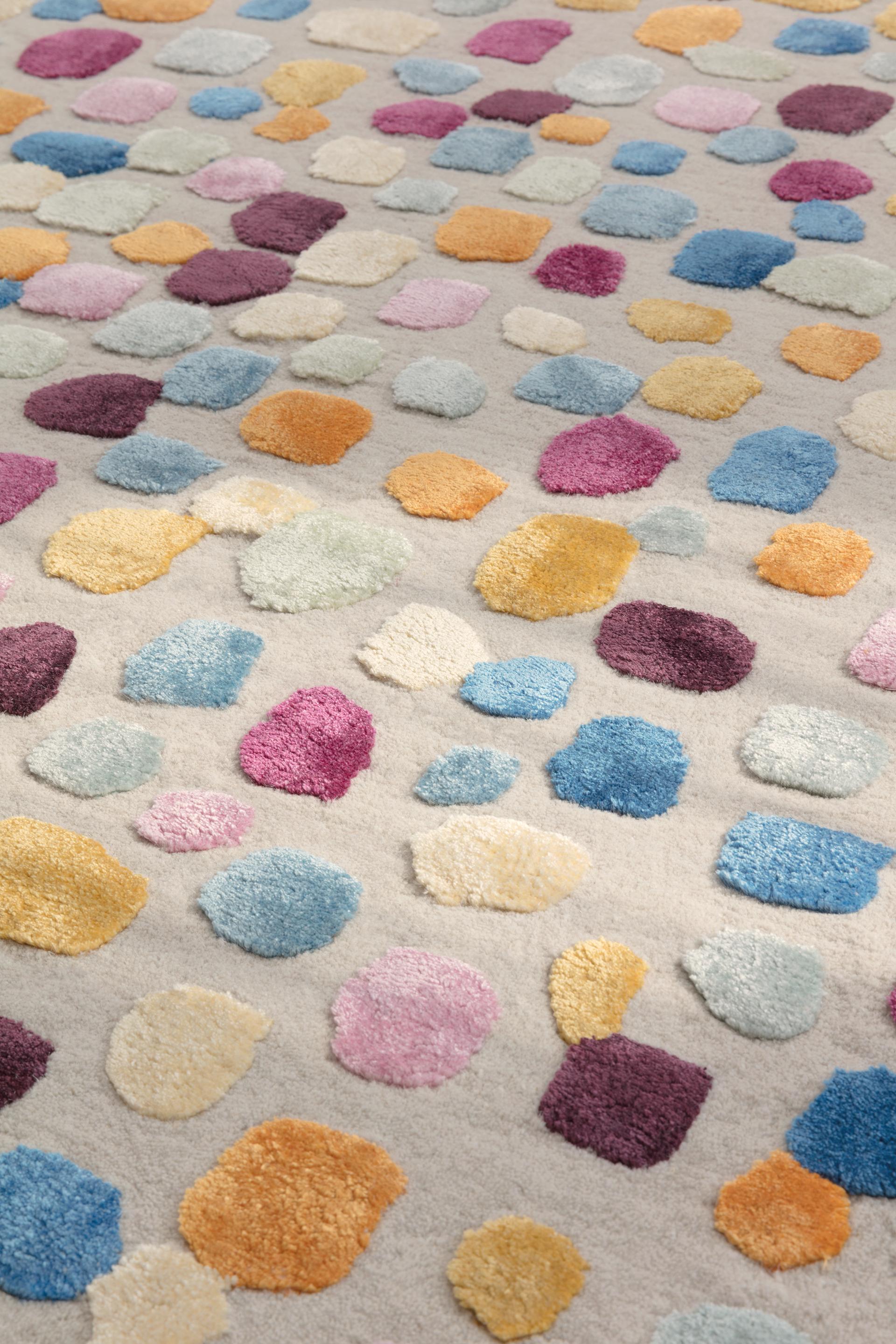 Dotted Rug 246-001-990