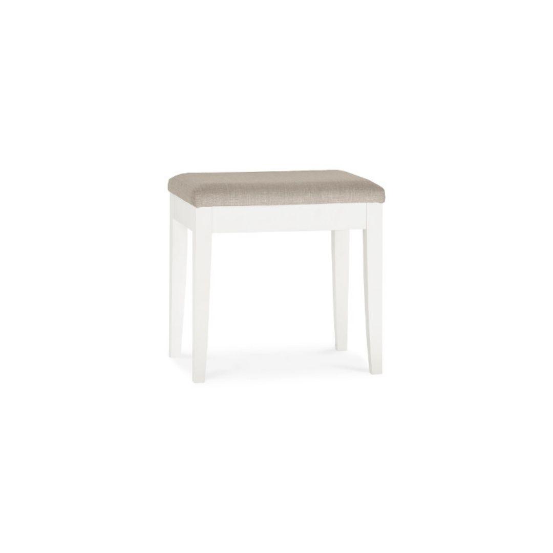 Aoibheann  Stool