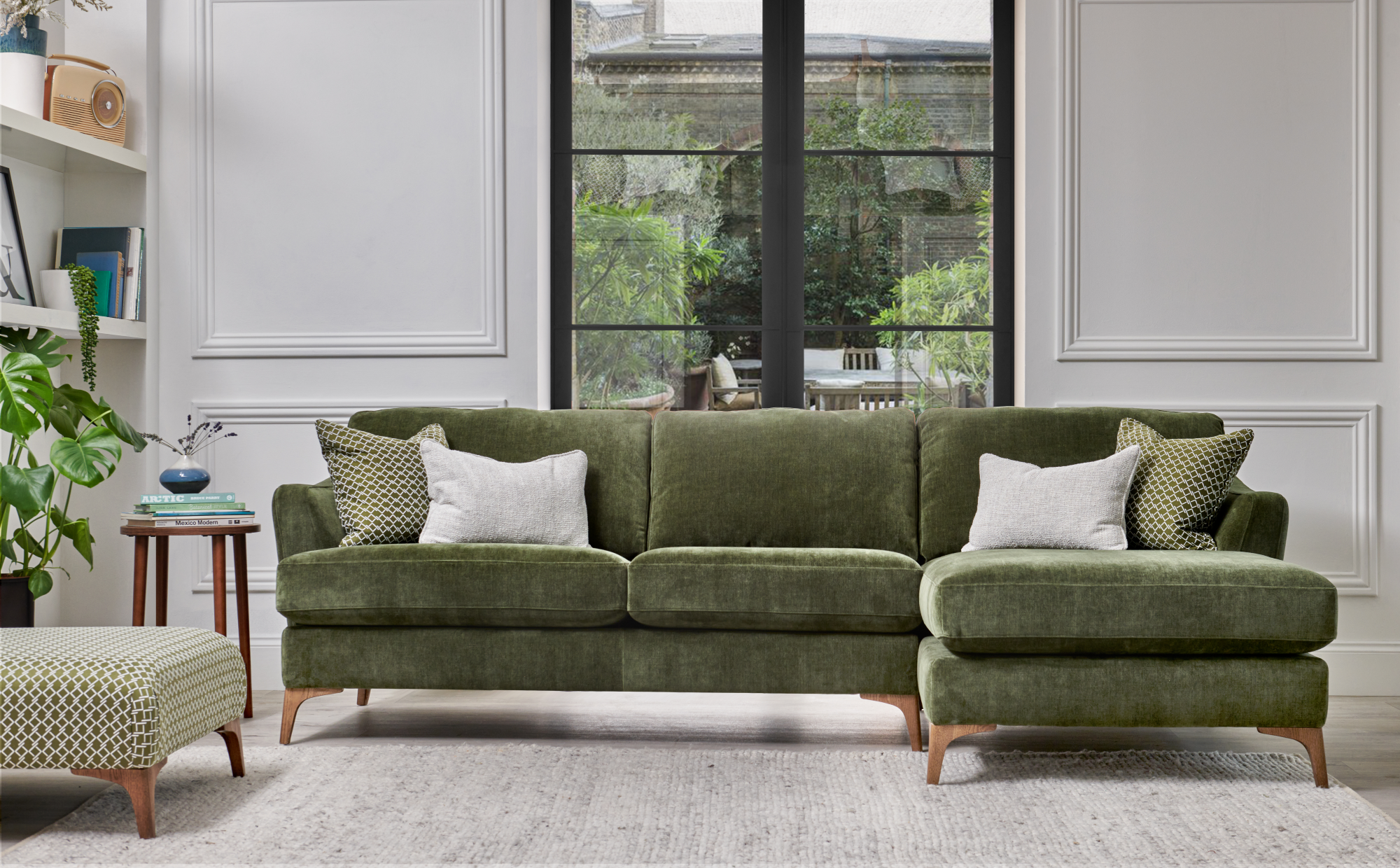 Bransen Corner Sofa w/Chaise RHF