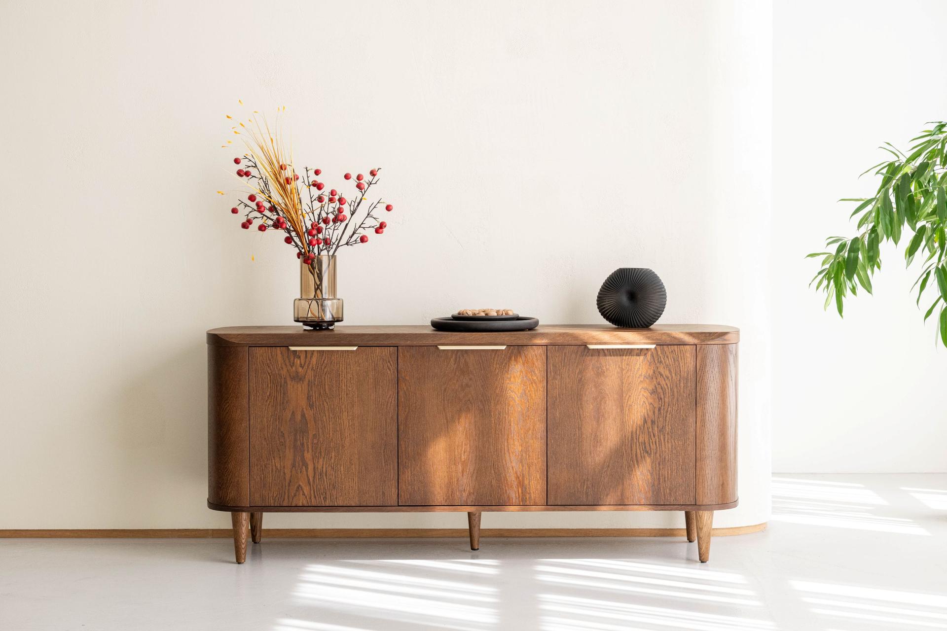 Ailbhe 3 Door Sideboard Bordo