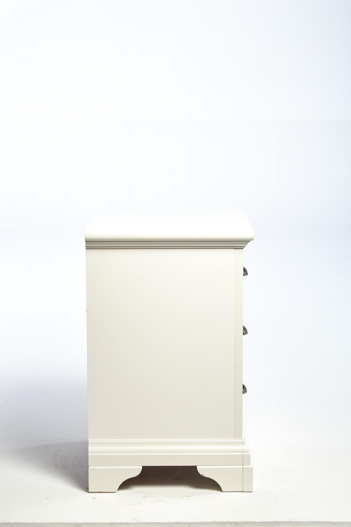 Saoirse 3 Drawer Bedside Chest