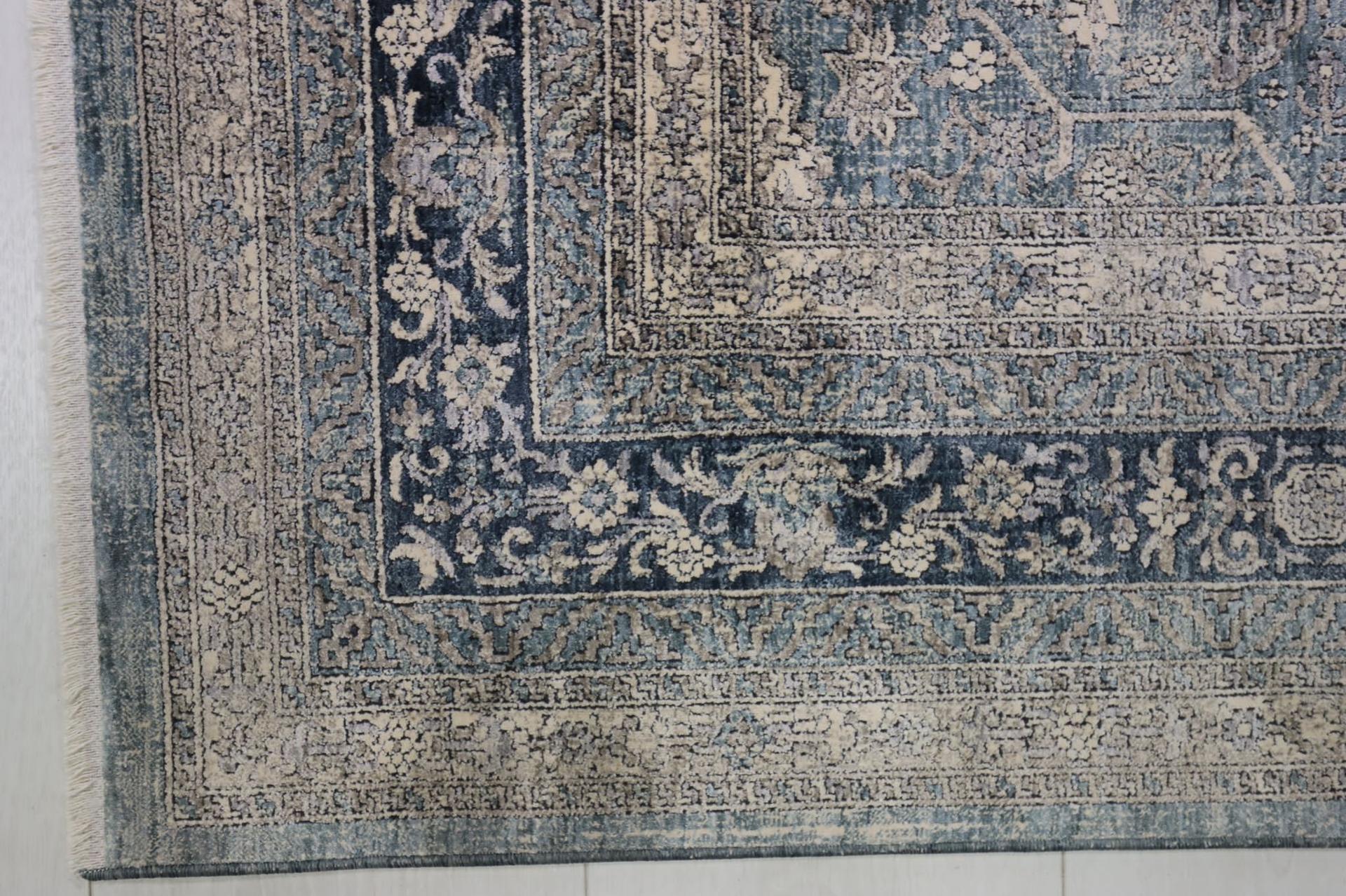 Heritage Rug Tabriz