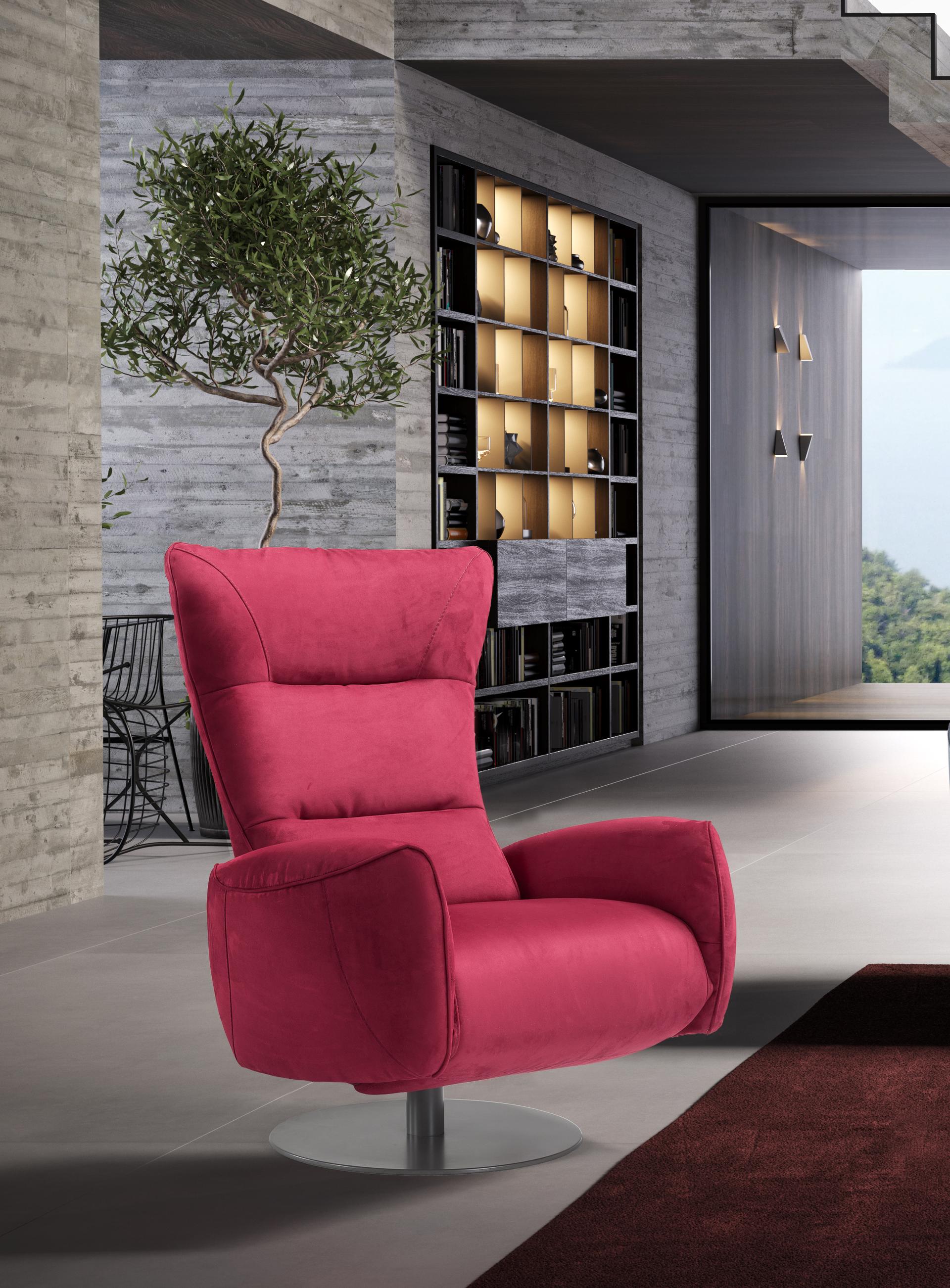 Mira Swivel Chair