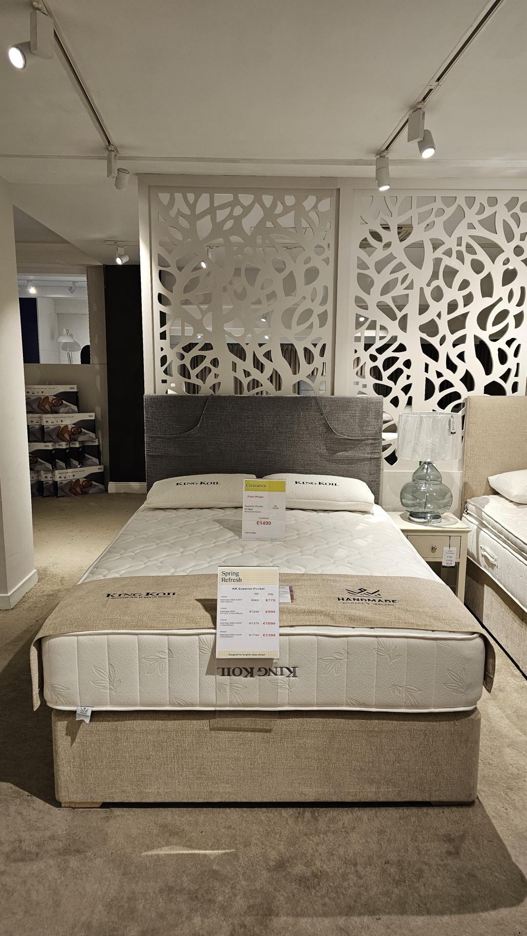 King Koil Superior 5ft Pocket Bed Set - Mattress, Base, Headboard - Clearance Cork