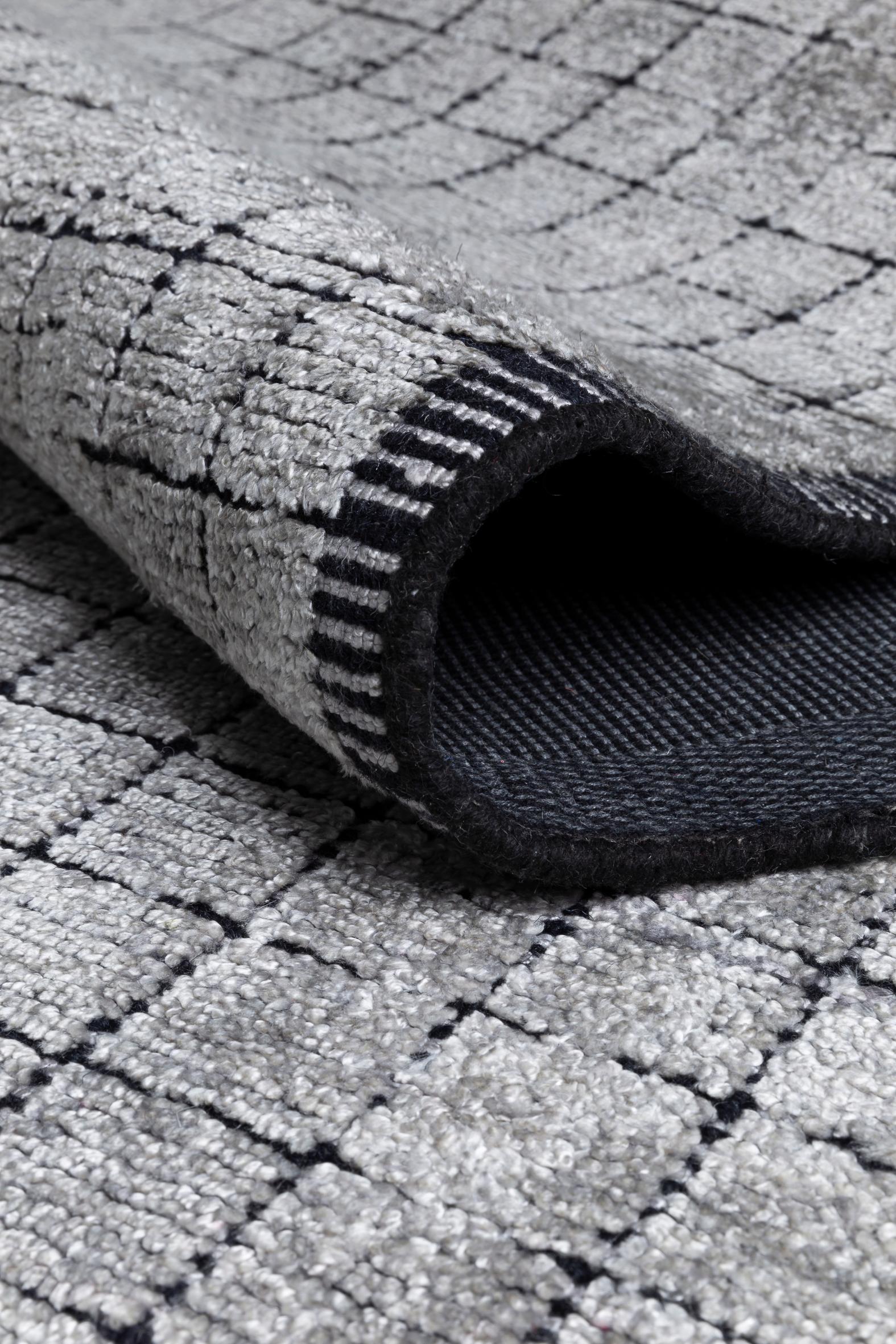 Mesh Rug 239-001-900