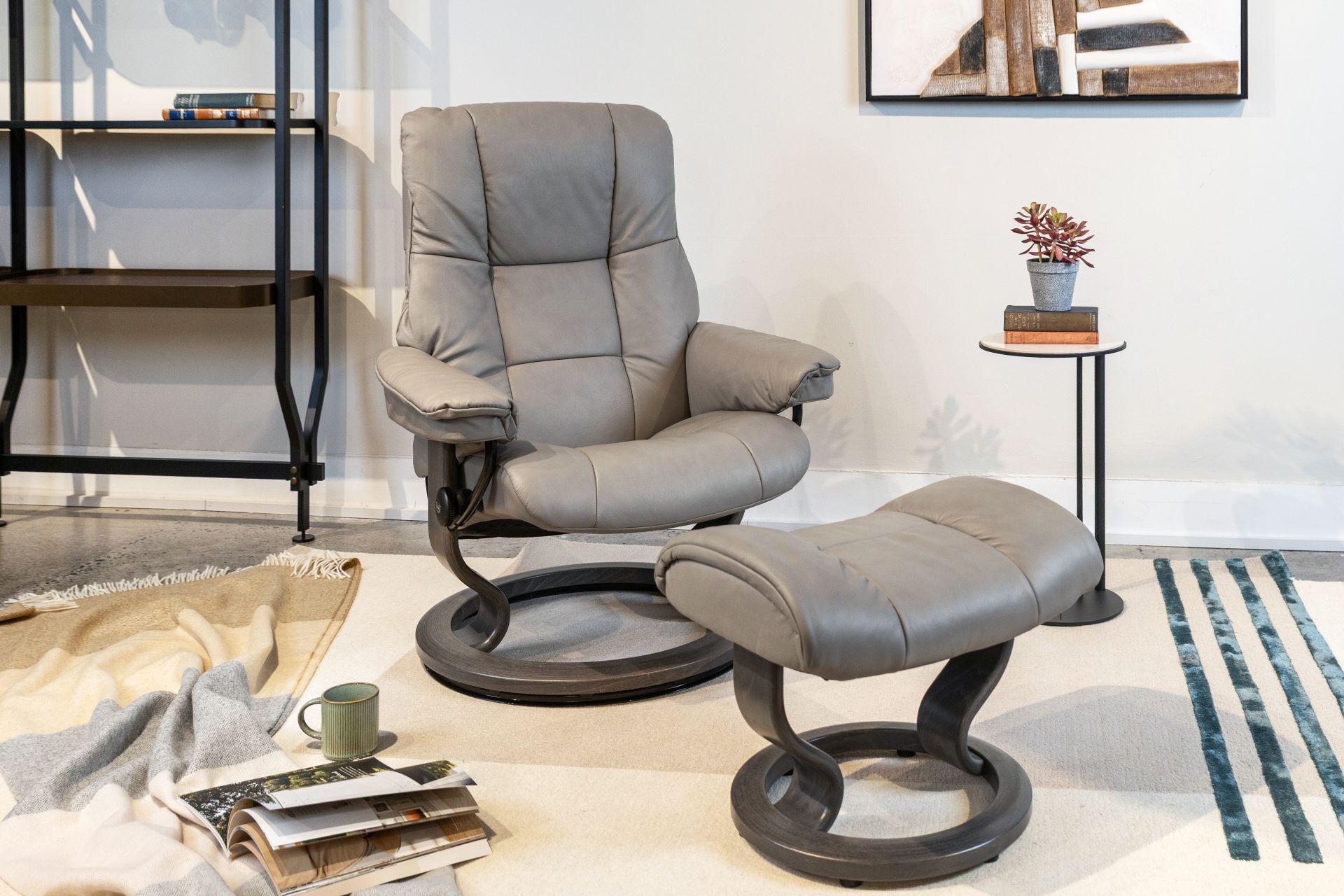 Stressless Mayfair Recliner Chair & Stool Medium Silver Grey/Grey
