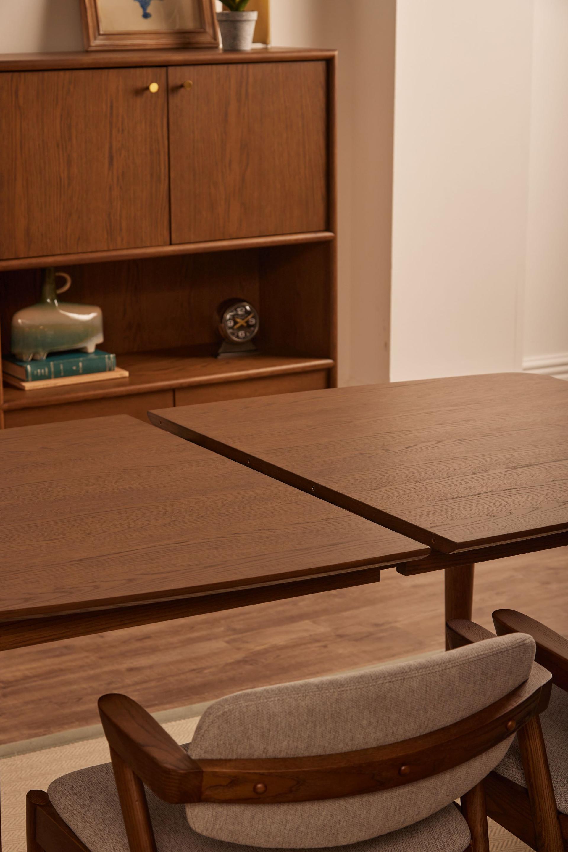 Munroe 160-215cm Extending Dining Table