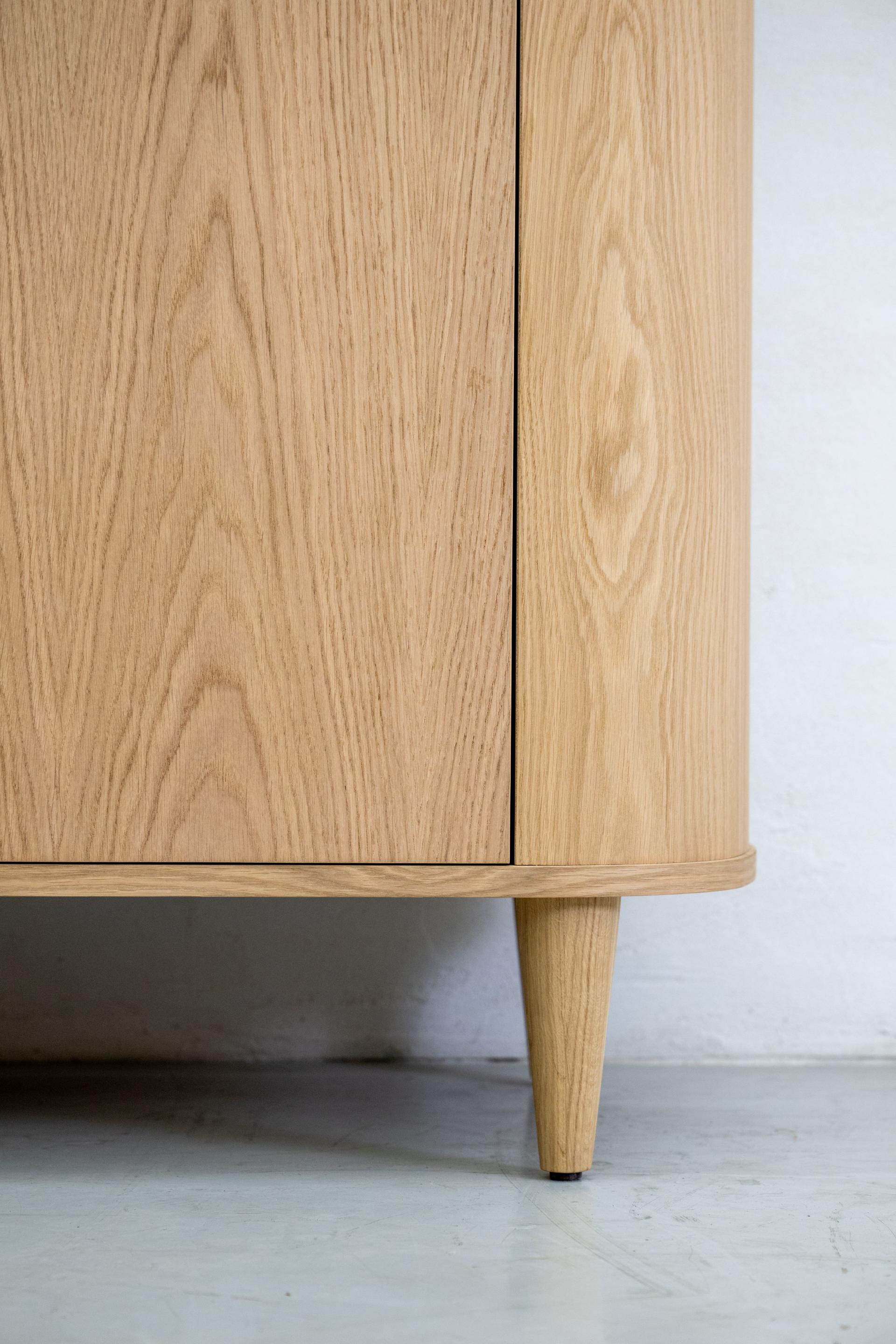 Ailbhe Highboard