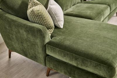 Bransen 2.5 Seater Sofa w/ Chaise End RHF
