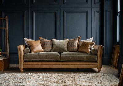 Lomund Grand Sofa Satchel Biscotti