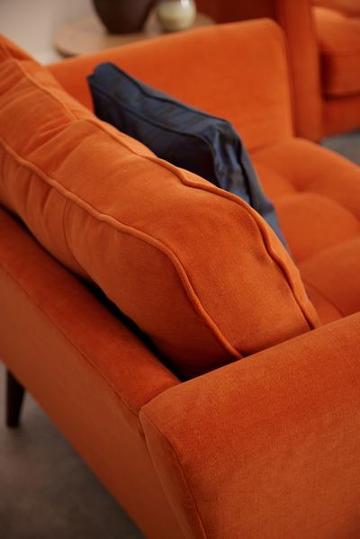 Ivy Snuggler Orange
