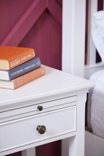 Pietra Bedside Locker Antique White