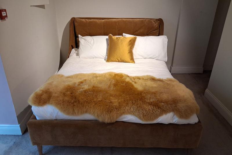 Jenny Bedframe King Size – Clearance Cork