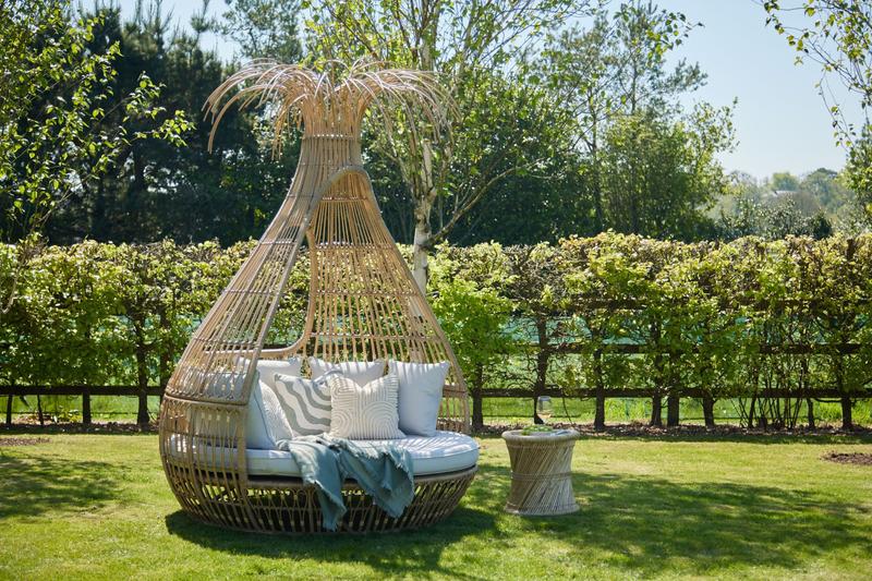 Millwood Garden 2 in 1 Daybed