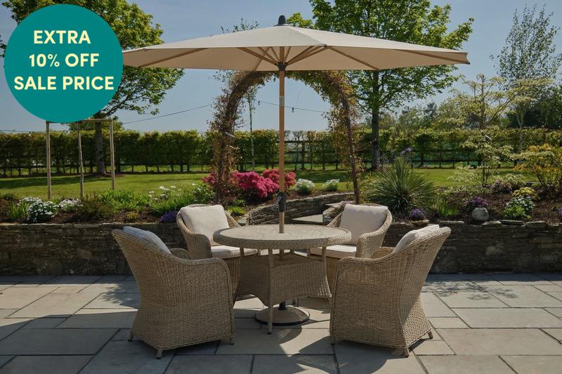 Hattie Garden Round Dining Set & Parasol