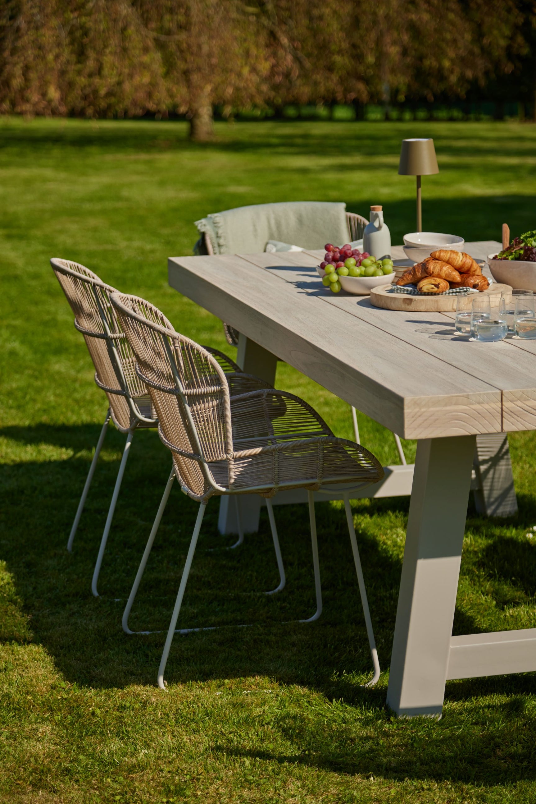 Kingsville Garden Dining Set Linen 195cm