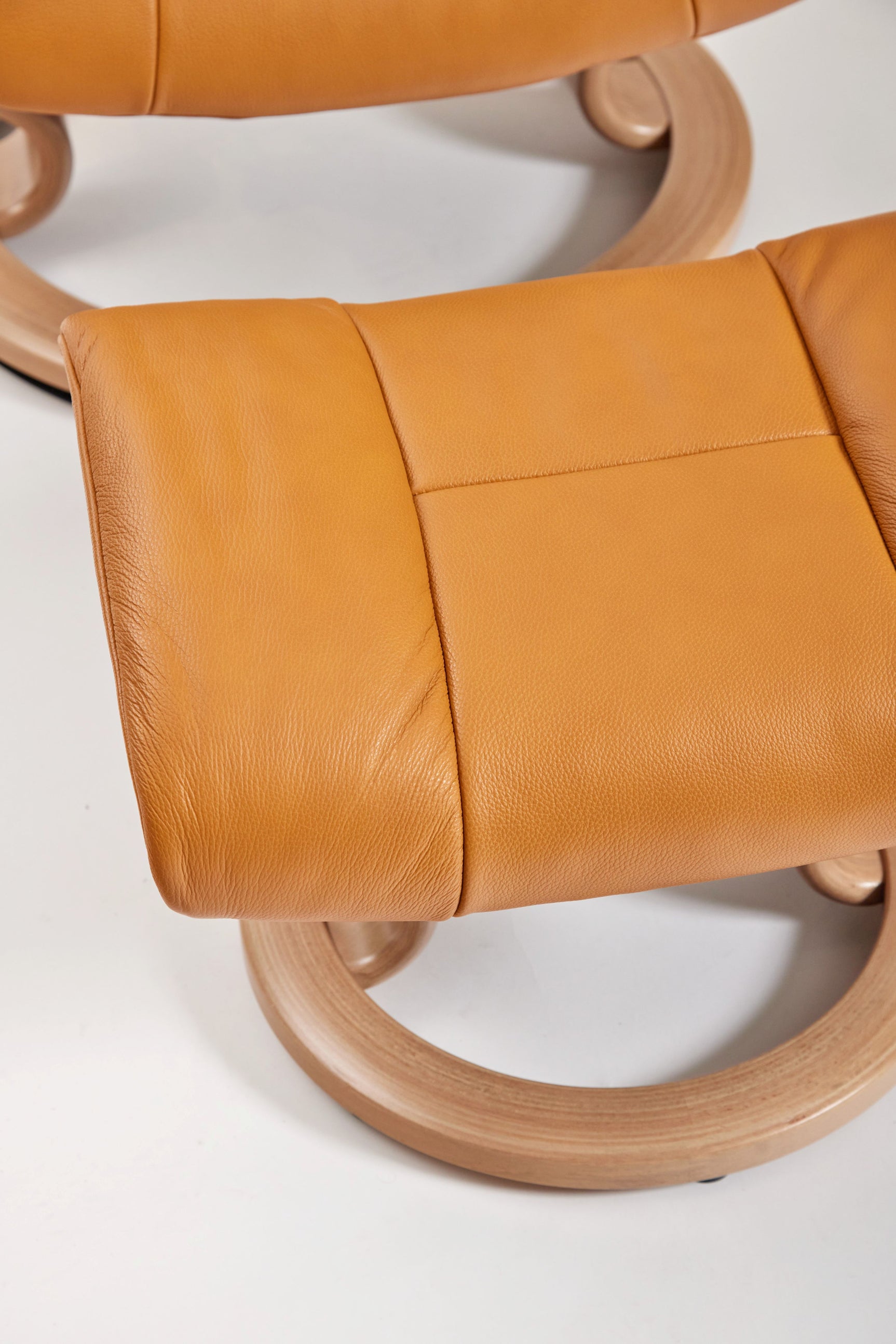 Mayfair Chair & Stool Medium Cori Tan Leather