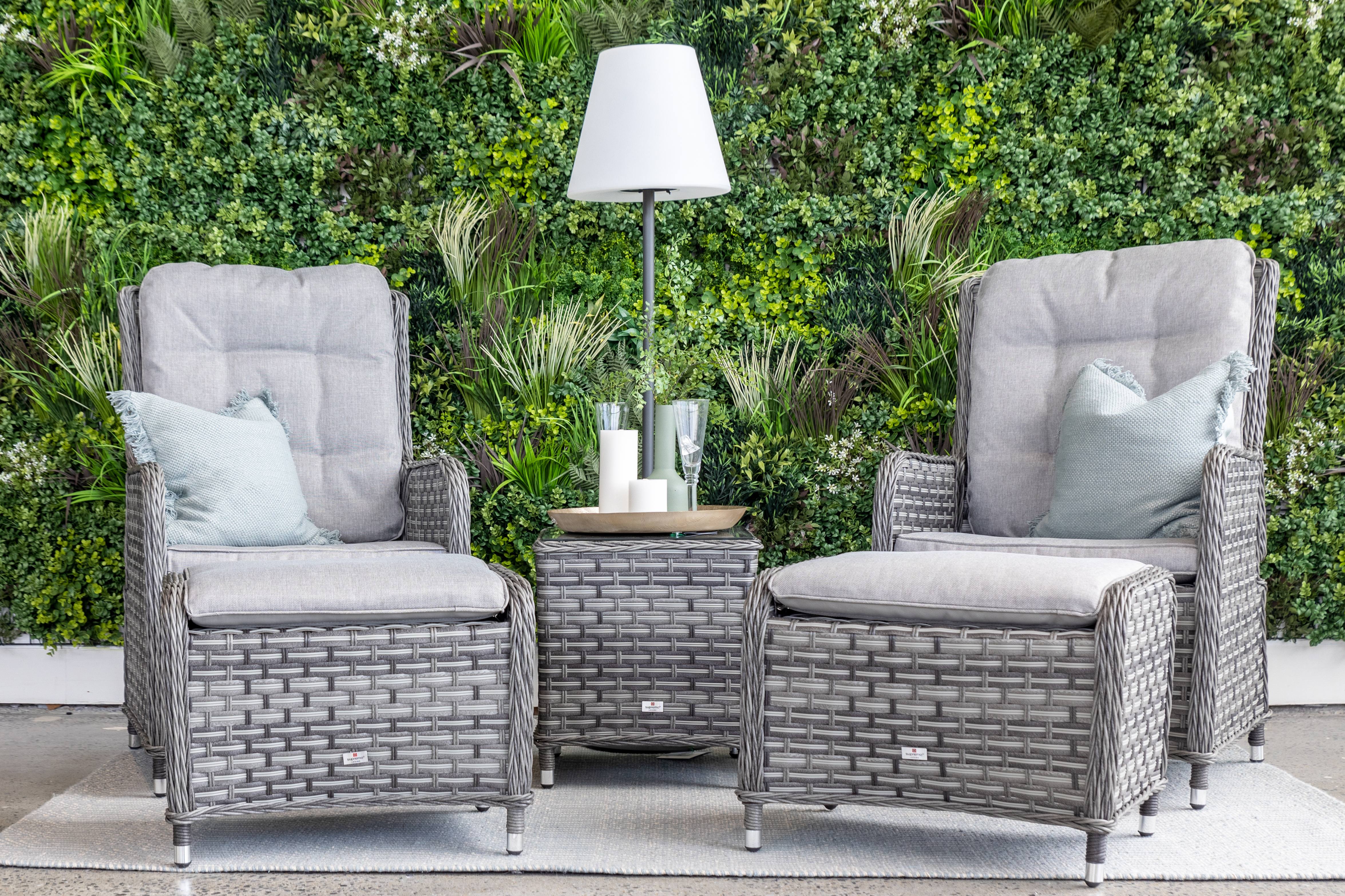 Zamora 2 Seater Garden Lounge Set