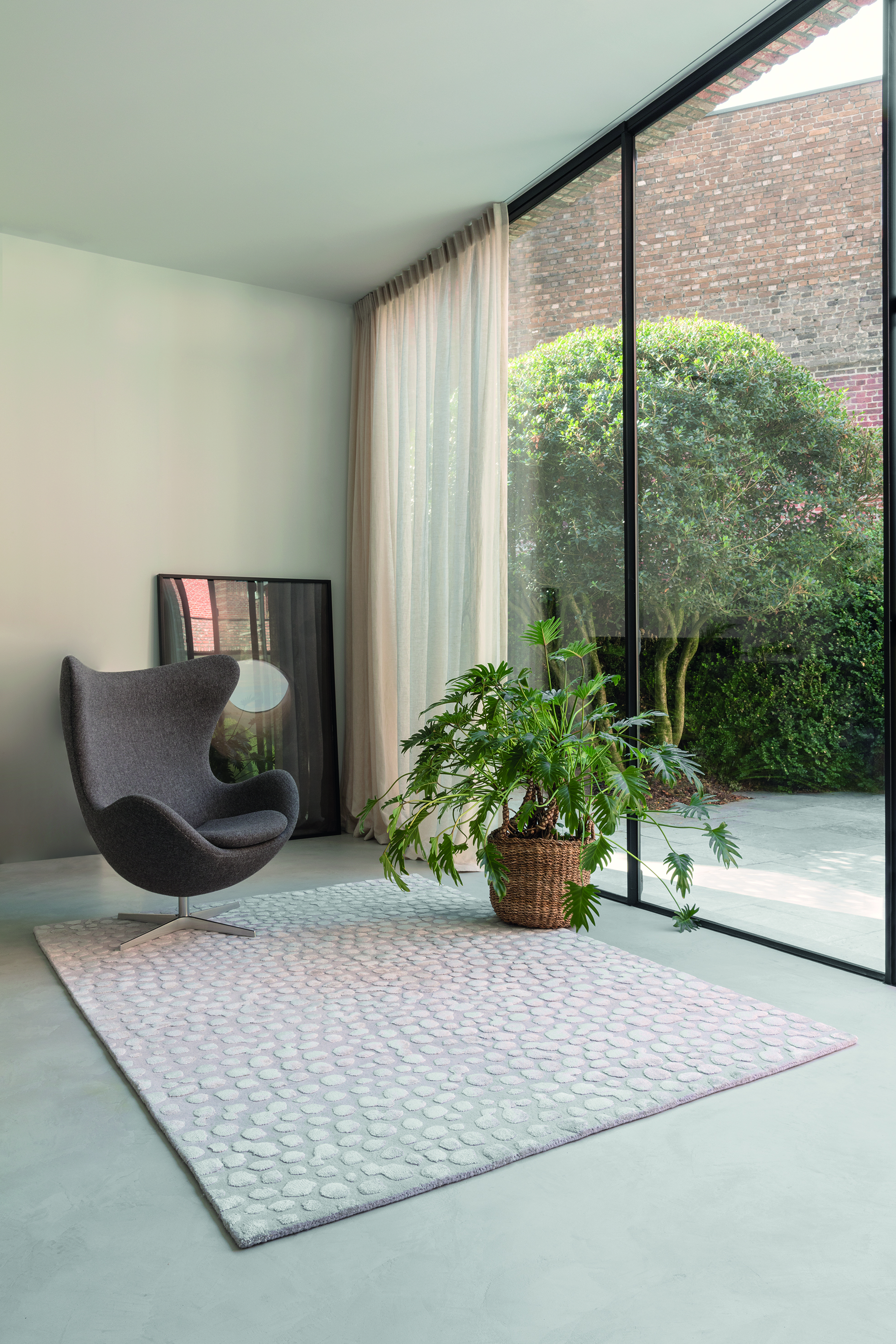Dotted Rug 246-001-900