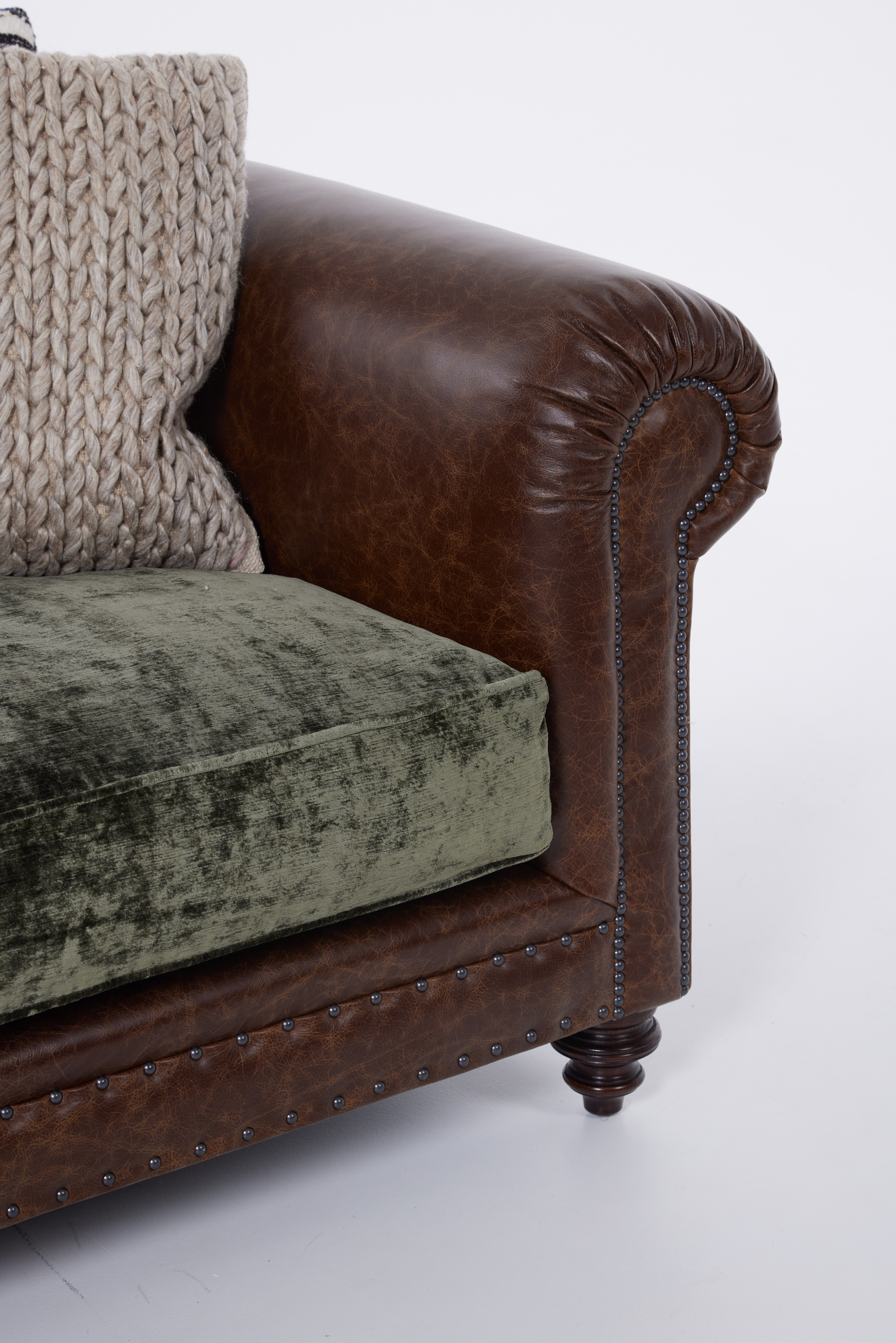 Constable Grand Sofa