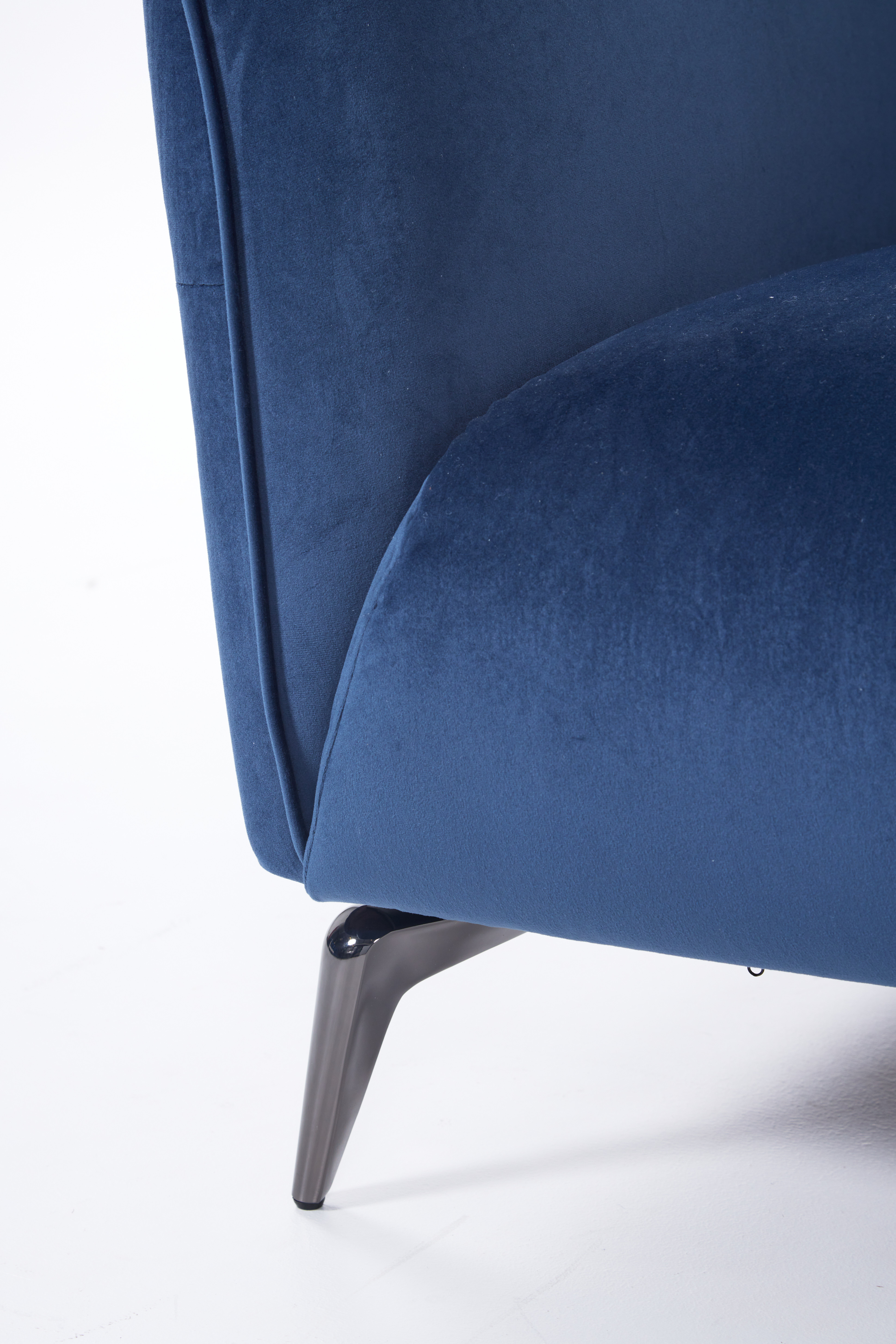 Ezra Armchair