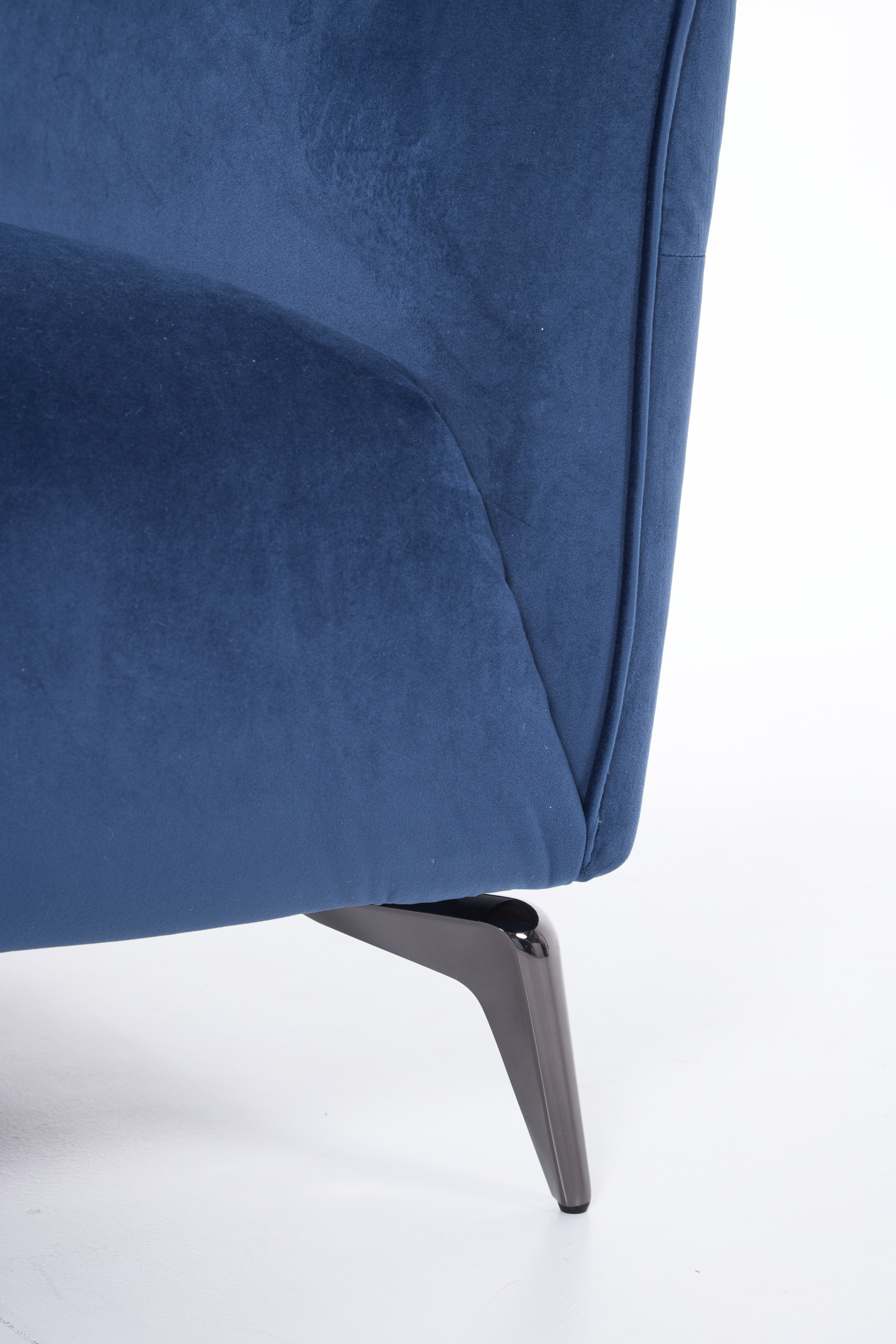Ezra Armchair