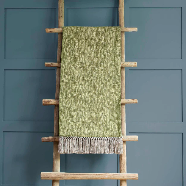 Oryx Meadow Lined Throw