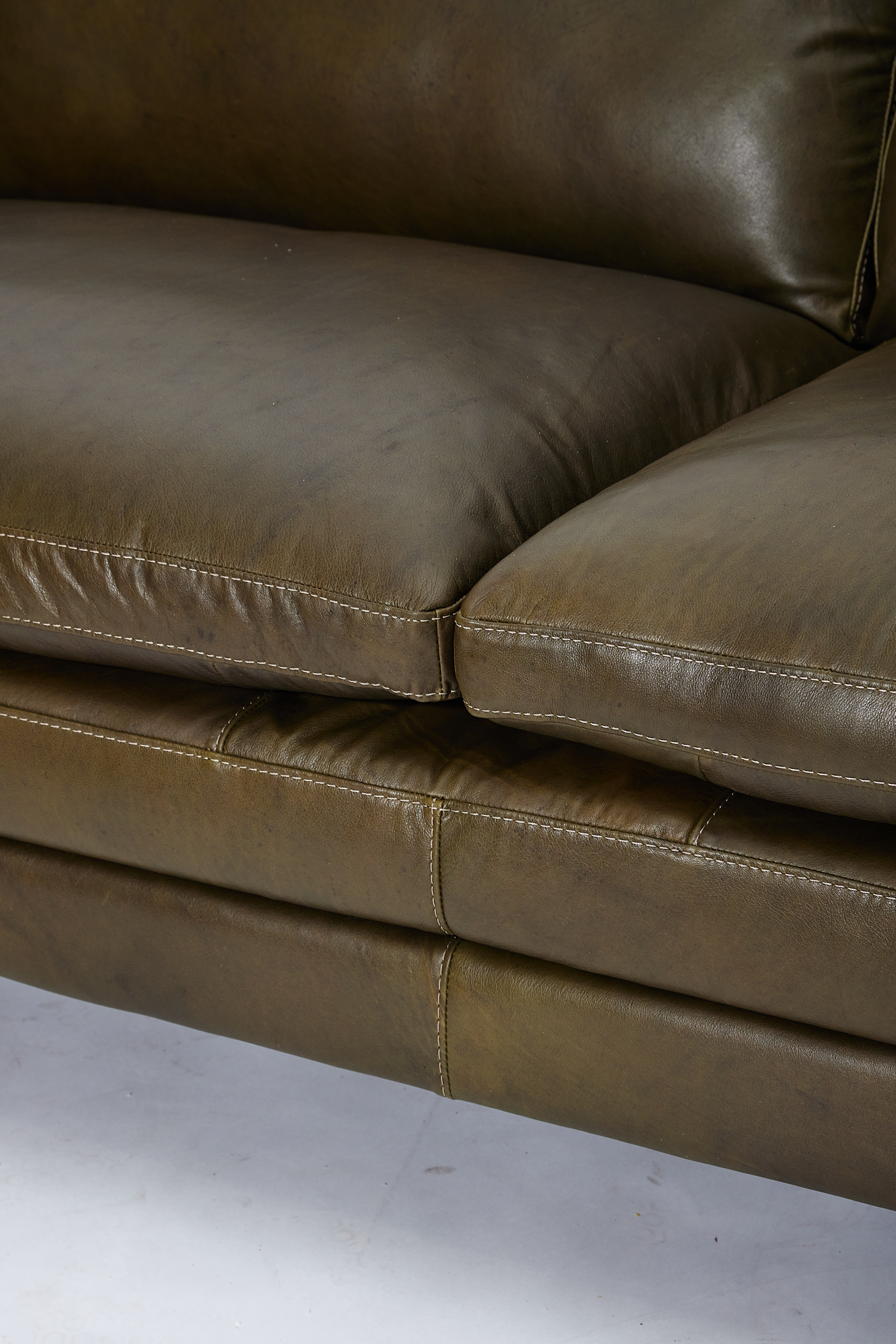 De Luca 3 Seater