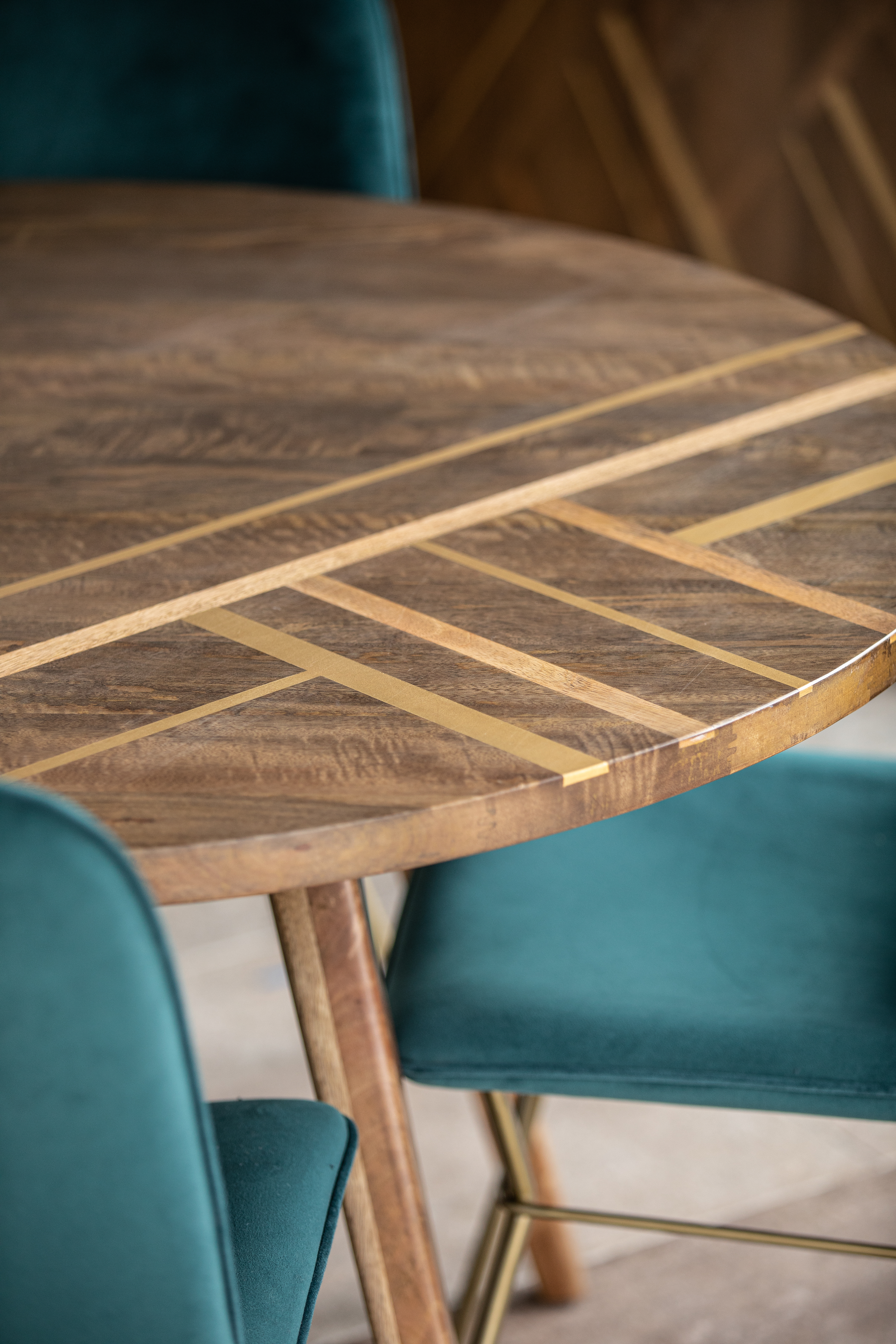 Travis 120cm Round Dining Table