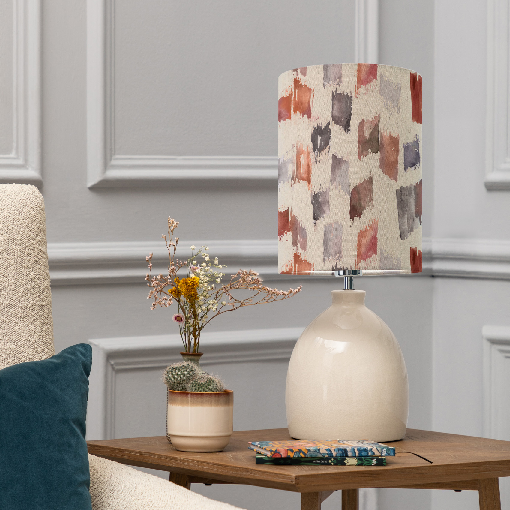 Leura Cream Lamp