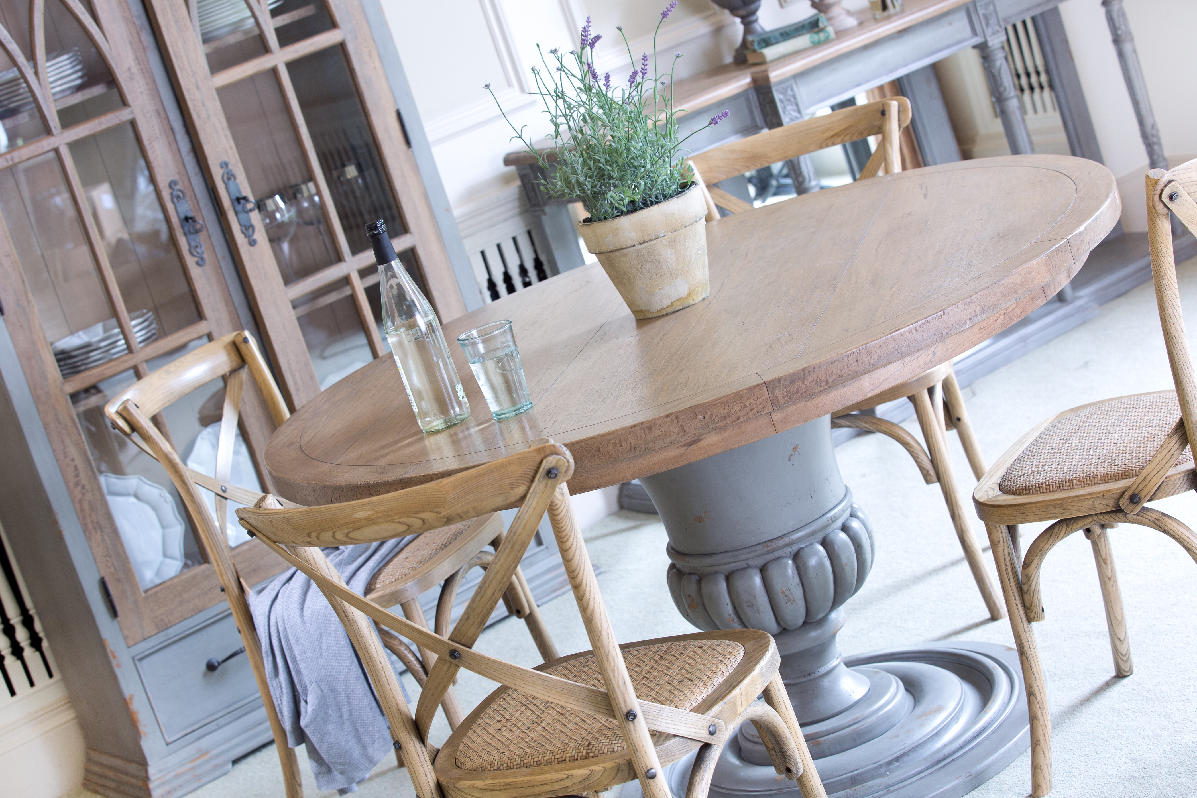 Carolina Athena Round Dining Table