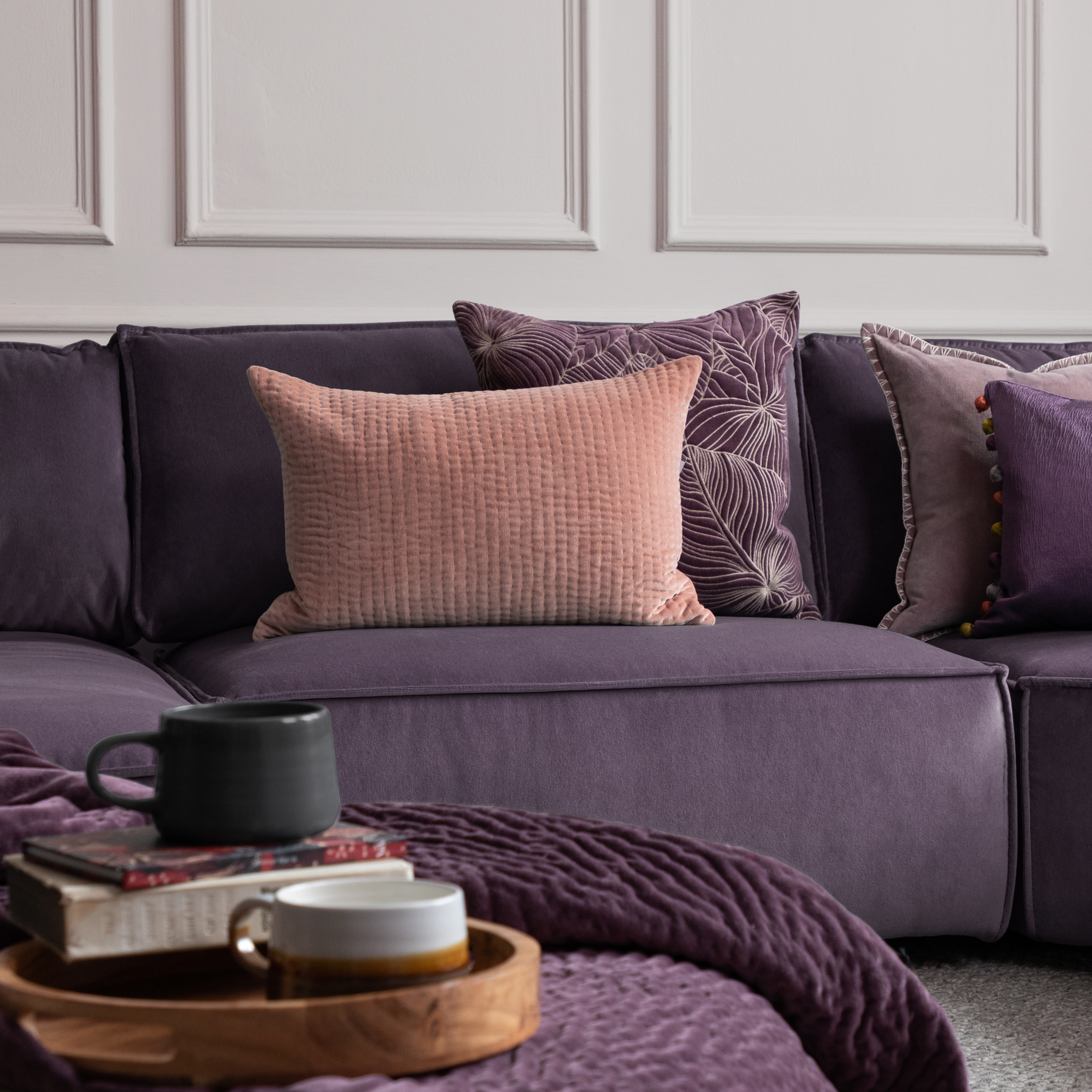 Haze Coral Cushion