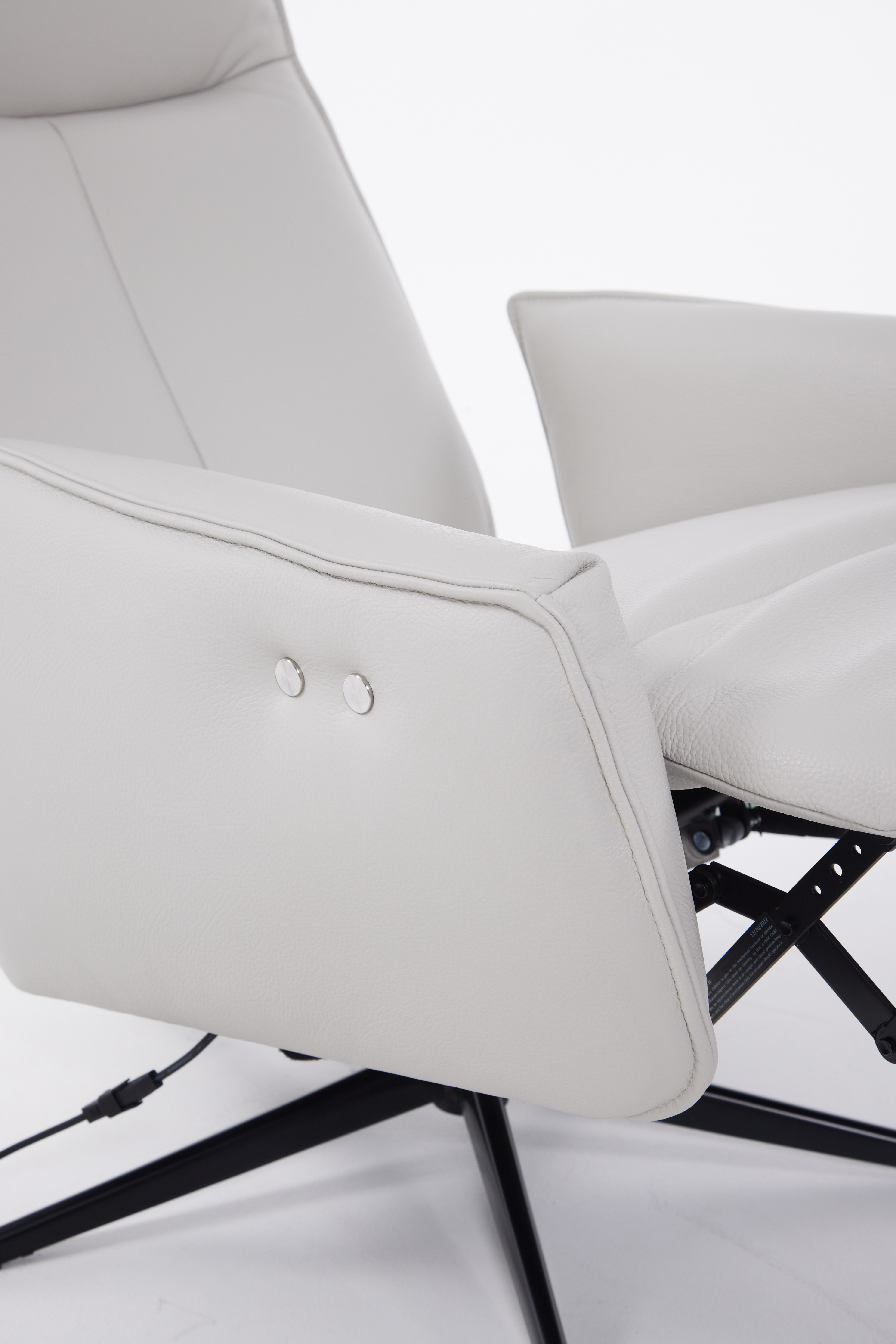 Jonas Power Chair