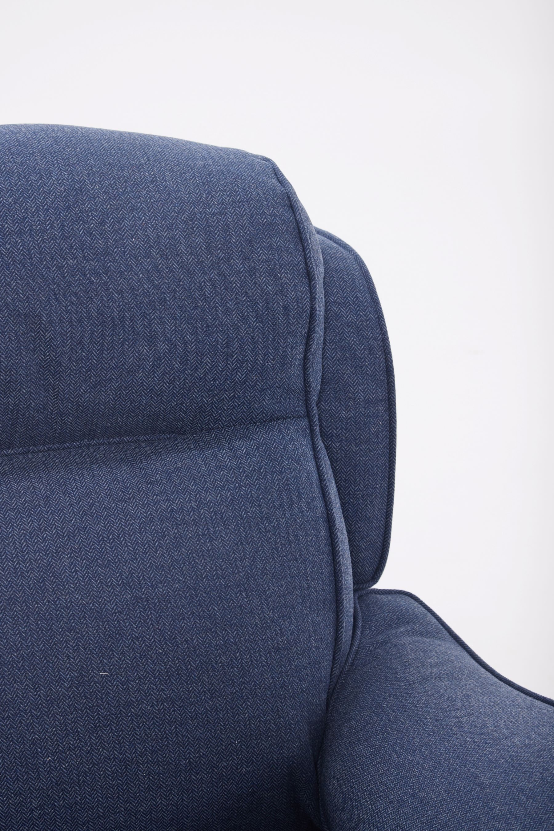 Parker Knoll Boston Rise and Recline Armchair Farland Navy